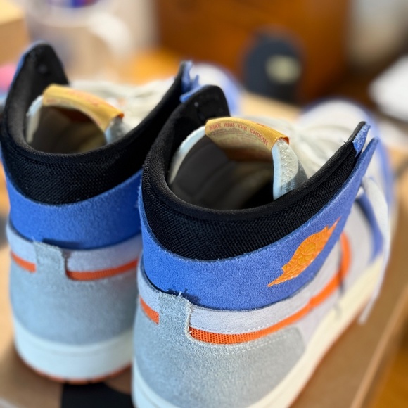 ALMOST NEW - WORN ONCE - MENS 10 - AIR JORDAN 1 ZM - AIR CMFT 2 - FLORIDA GATORS main image 4